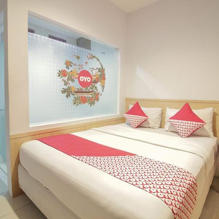 Collection O 295 Grha Ciumbuleuit Guest House バンドゥン エクステリア 写真