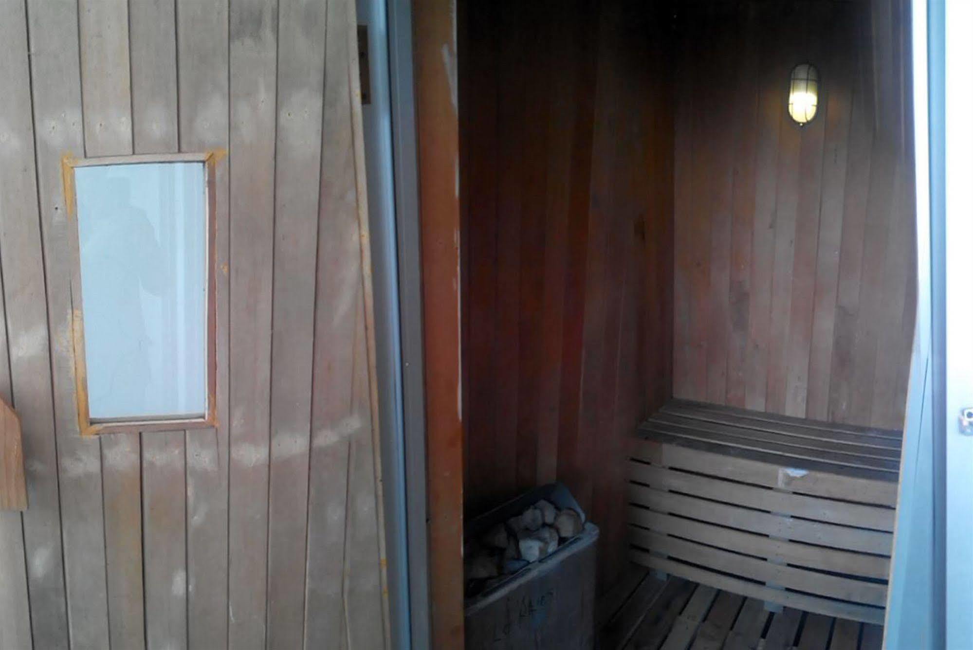 Collection O 295 Grha Ciumbuleuit Guest House バンドゥン エクステリア 写真